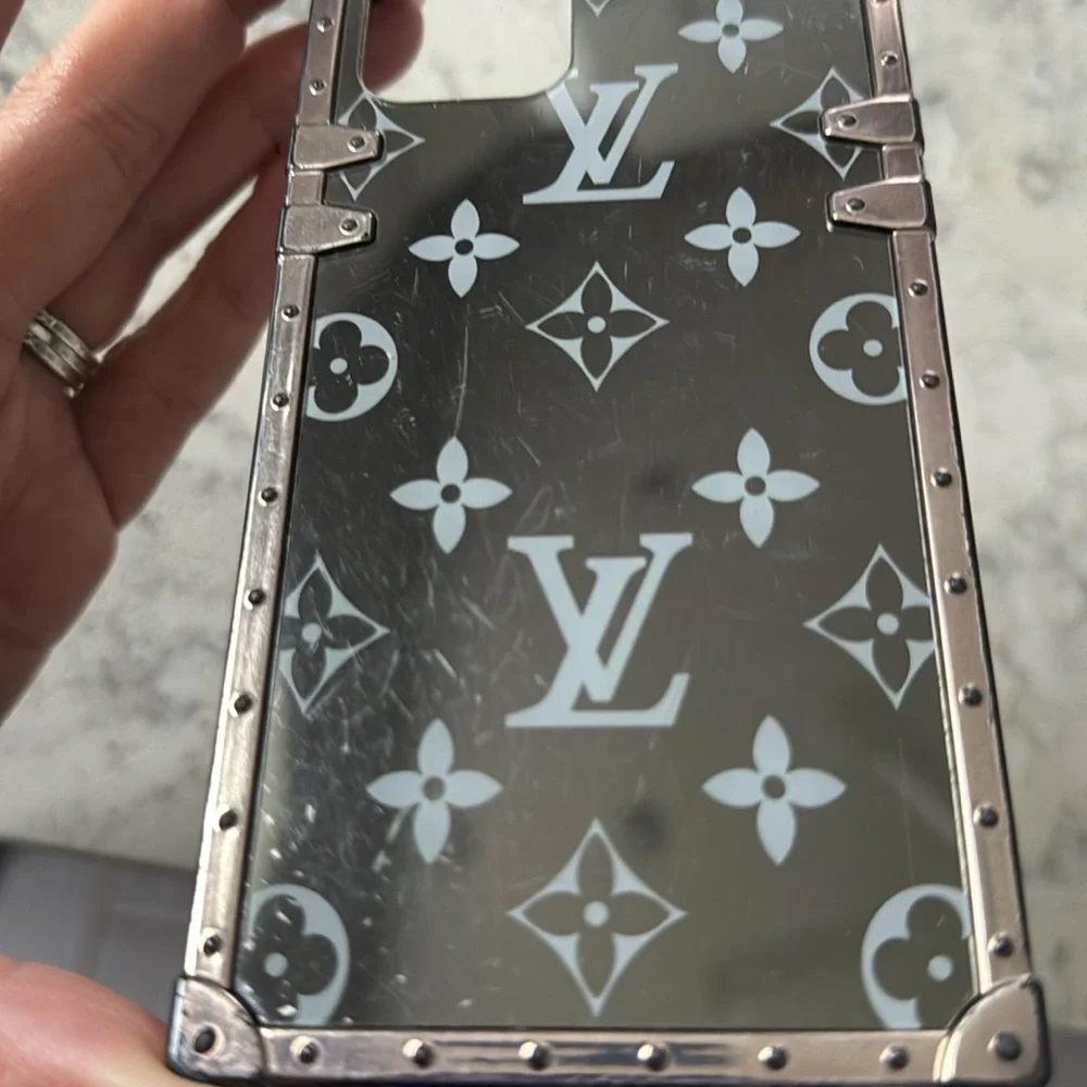 Louis Vuitton LV square iPhone 12 Pro case - Picture 2 of 6